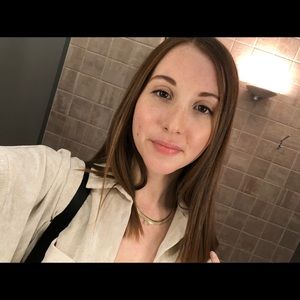 Meet your Posher, Leah